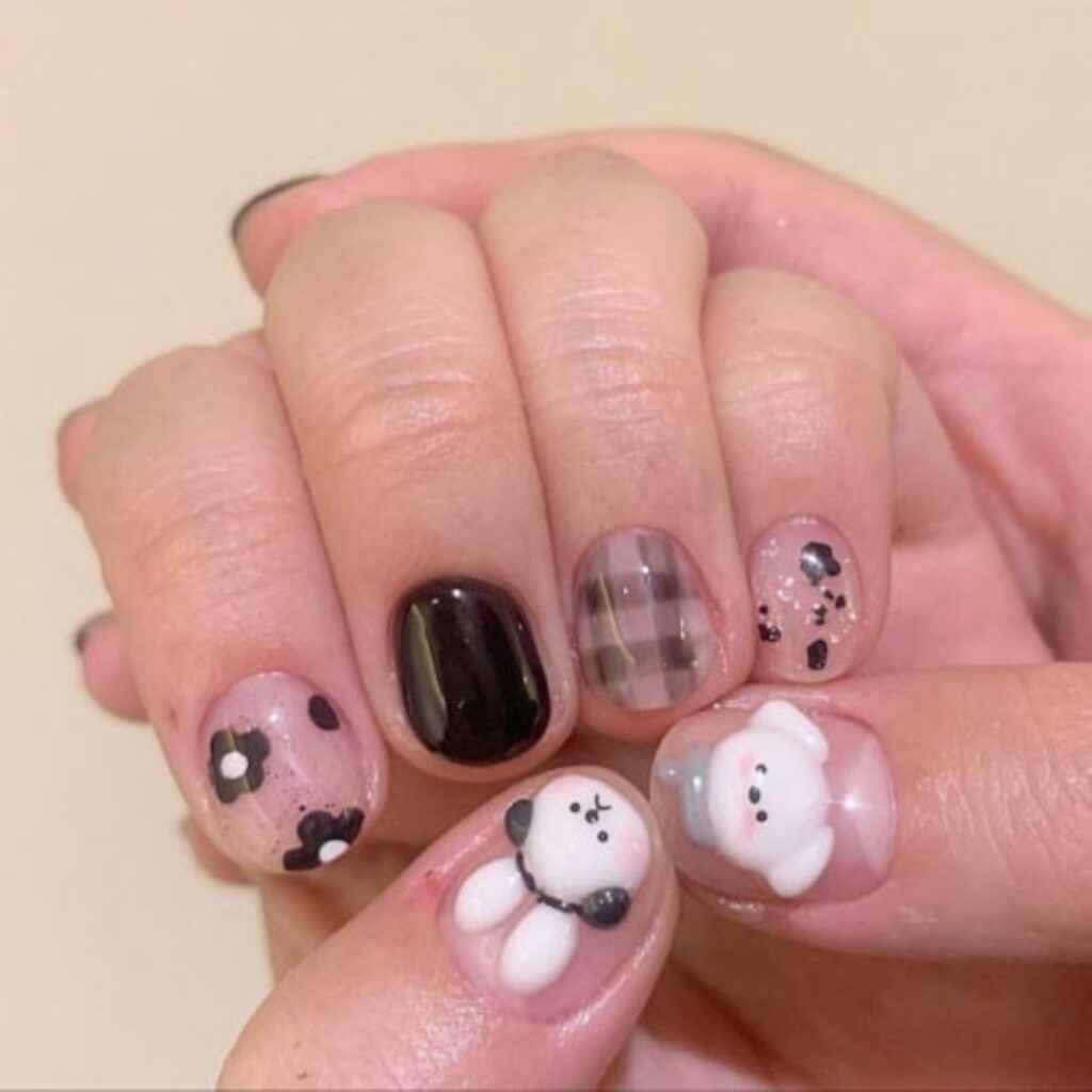 Attractive and stylish 2024 Lunar new year nail designs (151)