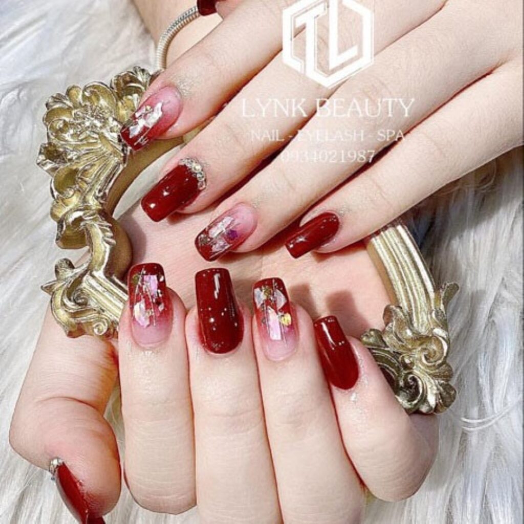 Attractive and stylish 2024 Lunar new year nail designs (18)