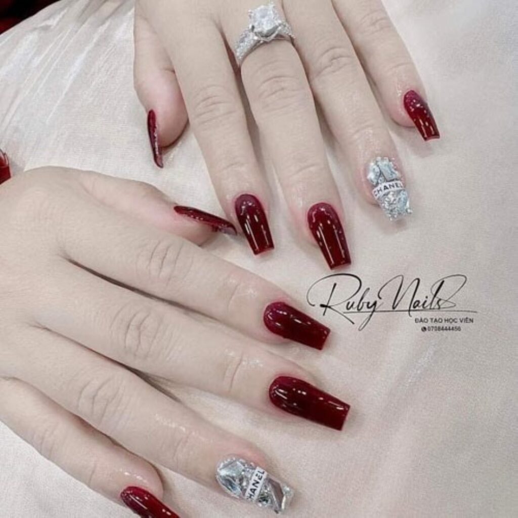 Attractive and stylish 2024 Lunar new year nail designs (20)