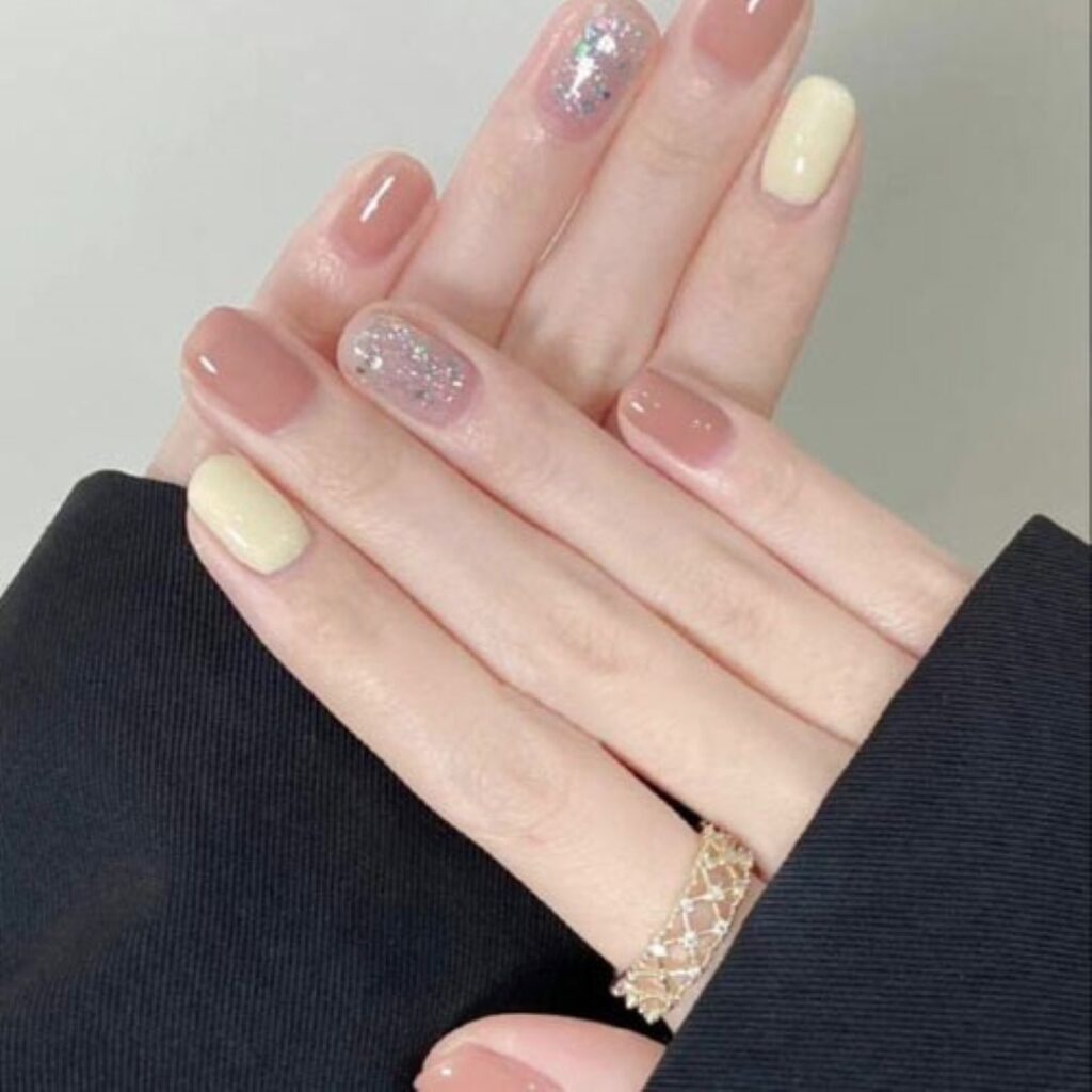 Attractive and stylish 2024 Lunar new year nail designs (200)