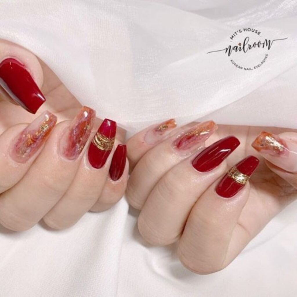 Attractive and stylish 2024 Lunar new year nail designs (5)