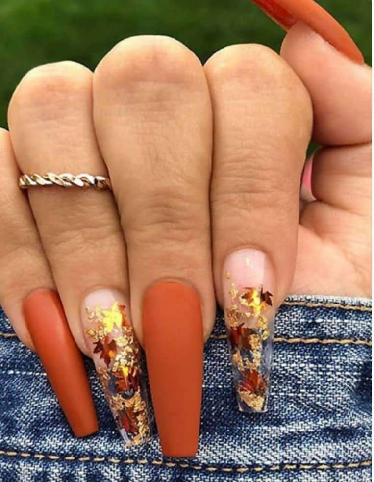 Nails Art Autumn Leave